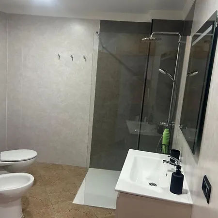 110 Square Meters, 5 Min Of All-best Area Of Palmas